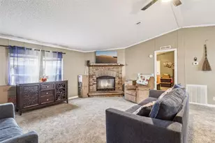 4 Cayman Cir, Umatilla, FL 32784 - Photo 4