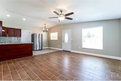 1204 N Maryland Avenue, Plant City, FL 33563 - Photo 4