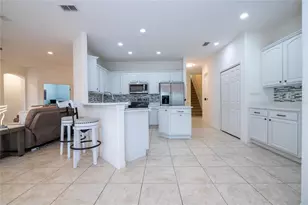 3774 Eagle Isle Cir, Kissimmee, FL 34746 - Photo 16