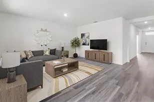 635 Seagrove Trl, Saint Cloud, FL 34771 - Photo 4