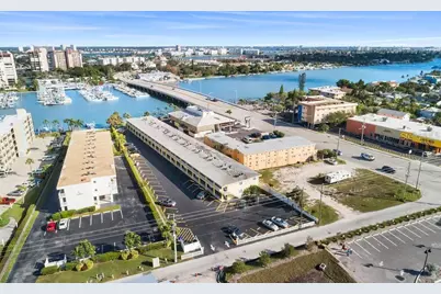 9715 Harrell Avenue #39, Treasure Island, FL 33706 - Photo 10