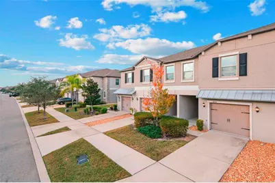 9754 Pembrooke Pines Drive, Sun City Center, FL 33573 - Photo 2