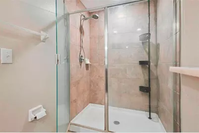 9754 Pembrooke Pines Drive, Sun City Center, FL 33573 - Photo 24