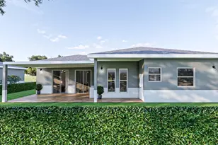 2615 25th St W, Lehigh Acres, FL 33971 - Photo 2