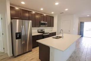 423 Taft Dr, Davenport, FL 33837 - Photo 4