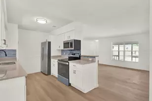 1401 Sparrow St, Longwood, FL 32750 - Photo 10