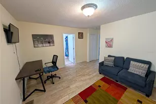 4656 Ashburn Square Dr, Tampa, FL 33610 - Photo 12