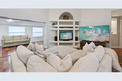 9805 Spring Lake Drive, Clermont, FL 34711 - Photo 12