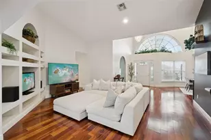 9805 Spring Lake Dr, Clermont, FL 34711 - Photo 10