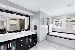 530 S Eola Dr, Orlando, FL 32801 - Photo 14