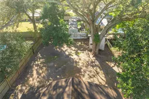 908 Van Lieu St, Kissimmee, FL 34744 - Photo 6