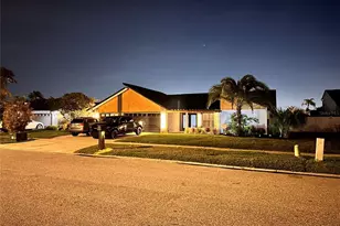 5807 Schooner Way, Tampa, FL 33615 - Photo 2