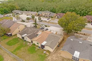 1267 Woodman Way, Orlando, FL 32818 - Photo 4