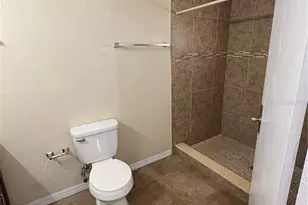 710 E Jackson St, Kissimmee, FL 34744 - Photo 16