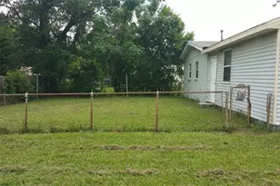 10002 N 26th St, Tampa, FL 33612 - Photo 4