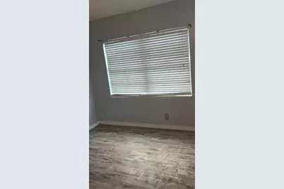 10002 N 26th Street, Tampa, FL 33612 - Photo 6
