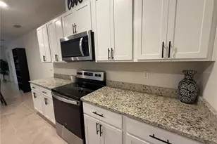 423 Pelham Park Dr, Deland, FL 32720 - Photo 10