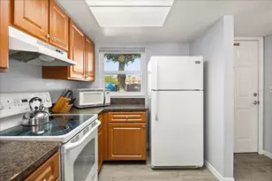 3118 Magic Kingdom Ct, Kissimmee, FL 34746 - Photo 10