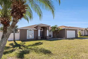 7182 Summit Dr, Winter Haven, FL 33884 - Photo 2