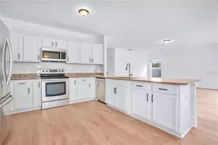 444 Acacia Tree Way, Kissimmee, FL 34758 - Photo 10