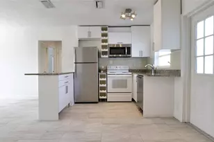 306 E 119th Ave, Tampa, FL 33612 - Photo 6