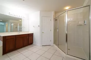 4396 Conroy Club Dr, Orlando, FL 32835 - Photo 22