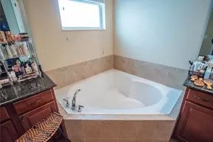 6841 Helmsley Cir, Windermere, FL 34786 - Photo 18