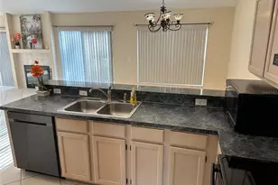 632 Heron Bay Dr, Orlando, FL 32825 - Photo 2