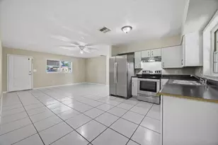 113 N Lancelot Ave, Orlando, FL 32835 - Photo 2