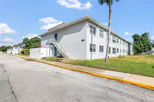 160 Bounty St, Merritt Island, FL 32952 - Photo 2