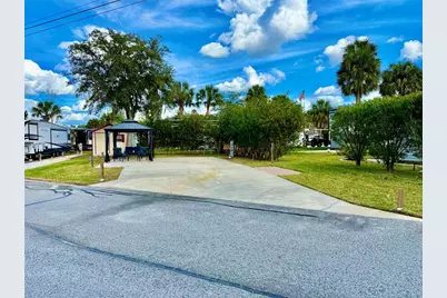 2915 NE 102nd Avenue Road, Silver Springs, FL 34488 - Photo 2