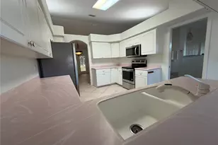 21623 Regency Park Ln, Leesburg, FL 34748 - Photo 8