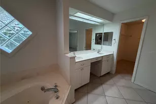 21623 Regency Park Ln, Leesburg, FL 34748 - Photo 14