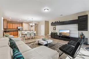 13232 Longacre Dr, Windermere, FL 34786 - Photo 4