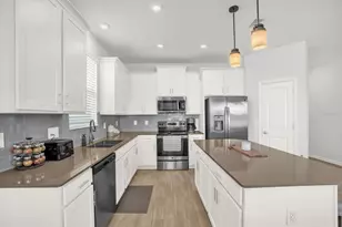 6941 Dilly Lake Ave, Groveland, FL 34736 - Photo 8