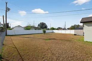 1001 Windbrook Dr, Deltona, FL 32725 - Photo 12