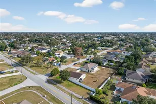 1001 Windbrook Dr, Deltona, FL 32725 - Photo 46