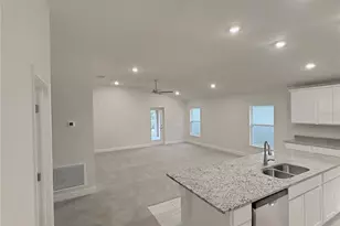 7552 Bent Tree Loop, Saint Cloud, FL 34771 - Photo 4