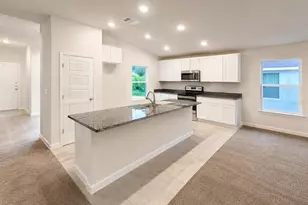 7528 Bent Tree Loop, Saint Cloud, FL 34773 - Photo 4