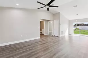 10133 SW 131st Ct, Dunnellon, FL 34432 - Photo 4