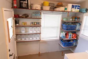 544 Farnum Dr, Tarpon Springs, FL 34689 - Photo 8