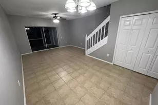 8674 Hunters Key Cir, Tampa, FL 33647 - Photo 4