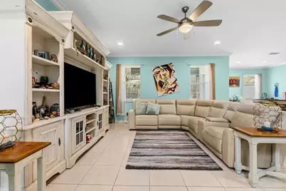 672 Venice Place, Sanford, FL 32771 - Photo 4