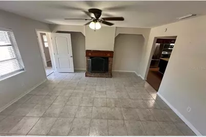 2211 Sunny View Dr, Oviedo, FL 32765 - Photo 2