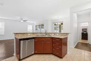 471 Westchester Hills Ln, Valrico, FL 33594 - Photo 14