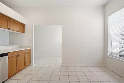 28516 Hanging Moss Loop, Wesley Chapel, FL 33543 - Photo 8