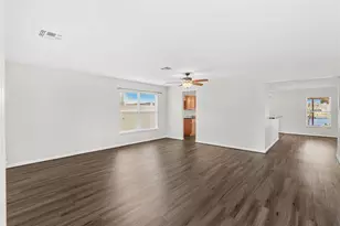 1015 Seneca Falls Dr, Orlando, FL 32828 - Photo 4