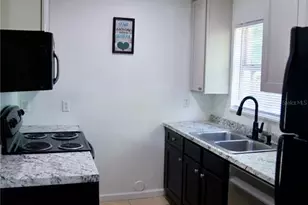 1537 Jefferson Dr, Mount Dora, FL 32757 - Photo 6
