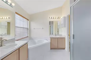 3640 Sickle St, Orlando, FL 32812 - Photo 10
