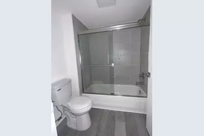 7280 Westpointe Boulevard #826, Orlando, FL 32835 - Photo 10